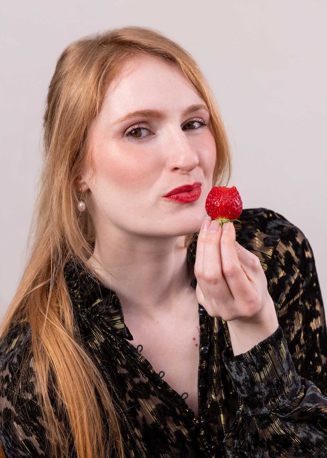 Water Lip Tint Strawberry - Long - Lasting, Vegan & Natural, Made in EU - Lilia Copenhagen CVR 43267442