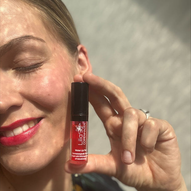 Water Lip Tint Pomegranate - Long - Lasting, Vegan & Natural, Made in EU - Lilia Copenhagen CVR 43267442